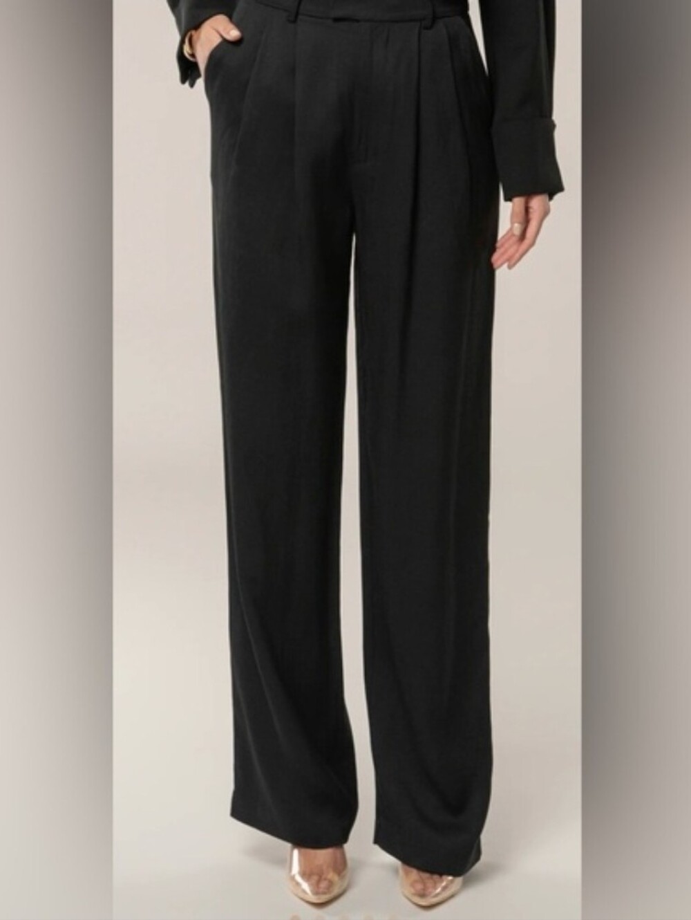 JLUXLABEL | Pleated Linen-Blend Trousers Size S - Picture 2 of 14